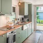 2 Bedroom Amazing In *