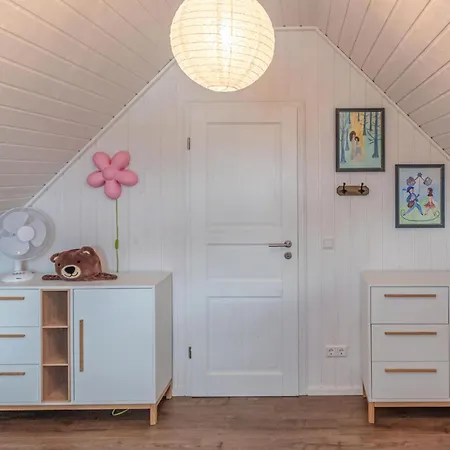 2 Bedroom Beautiful In Nyaraló *