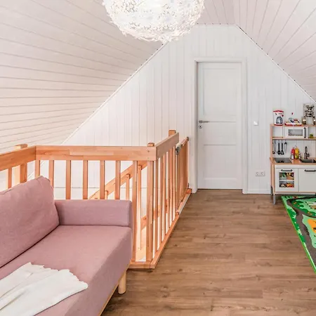 Dom wakacyjny 2 Bedroom Lovely In