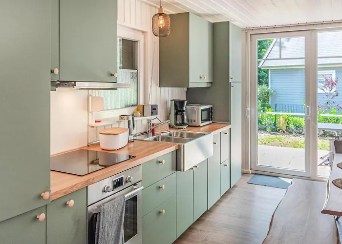 2 Bedroom Lovely In *