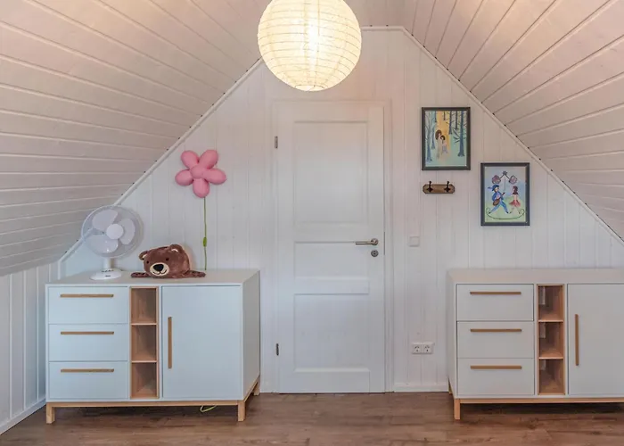 2 Bedroom Lovely In Дом отдыха *